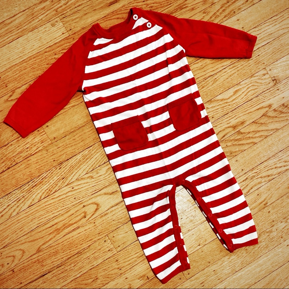 🎄18-24 NWOT Knit romper
